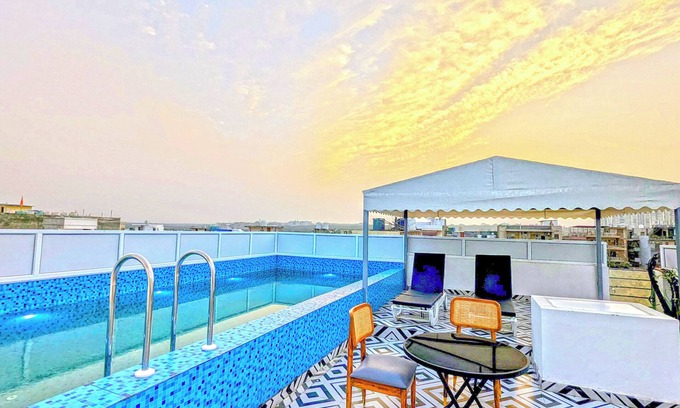 Faridabad Hotel | HOTEL GREEN VEGAS
