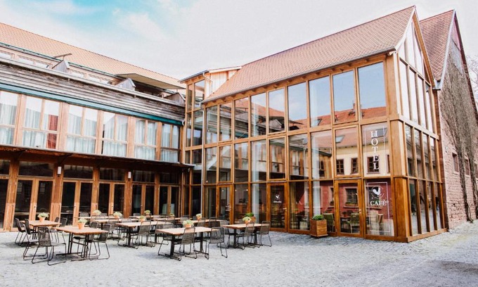 Gruendau Hotel | Hotel Gut Hühnerhof