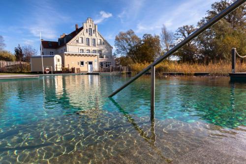 Moor-Rolofshagen Hotel | Hotel Gutshaus Parin - Bio- und Gesundheitshotel