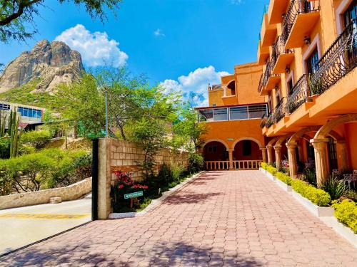 Bernal Hotel | Hotel Hacienda Real