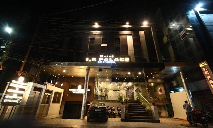 Charbagh Hotel | Hotel I.P. Palace
