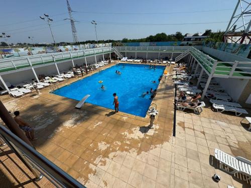 Caracal Hotel | Hotel Imperium & Pool