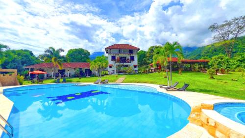 Restrepo Hotel | Hotel Kamelot Colonial