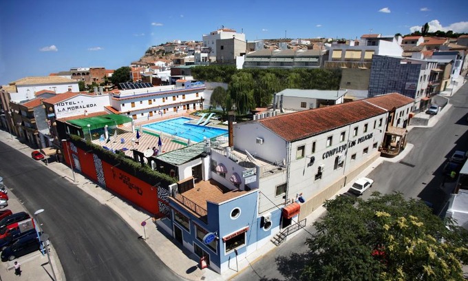 Villanueva del Arzobispo Hotel | Hotel La Moraleda - Complejo Las Delicias