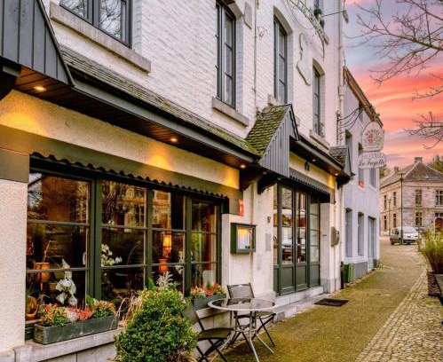 Rochefort Hotel | Hotel La Fayette