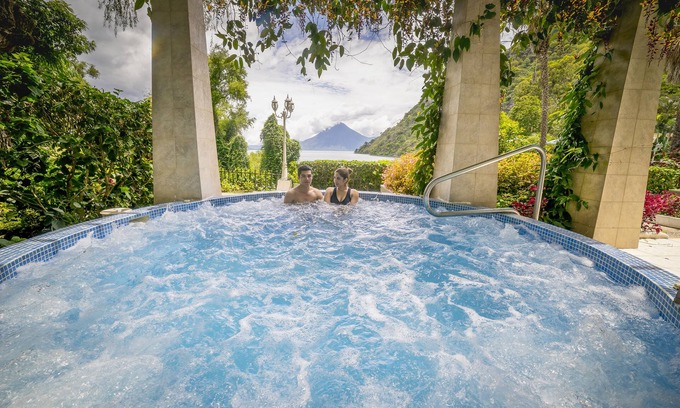 Panajachel Hotel | Hotel La Riviera de Atitlan