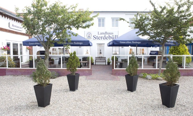 Bordelum Hotel | Hotel Landhaus Sterdebüll