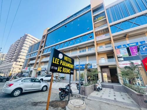 Gandhinagar Hotel | Hotel Lee Paramount