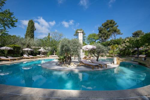 Saint-Paul-de-Vence Hotel | Hotel Les Messugues