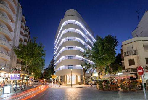 Marbella City Centre Hotel | Hotel Lima - Adults Recommended