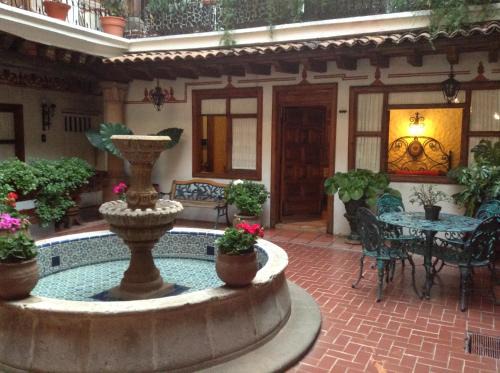 Centro Hotel | Hotel Los Escudos