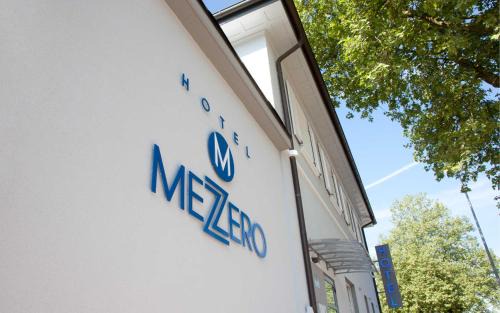 Waldshut-Tiengen Bed & Breakfast | Hotel Mezzero