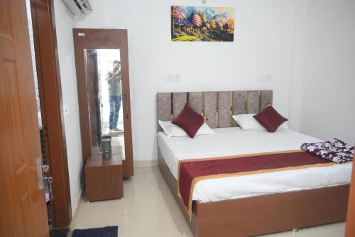 Misrikh House | Hotel Neelkanth Palace