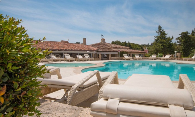 Capriccioli Hotel | Hotel Nibaru