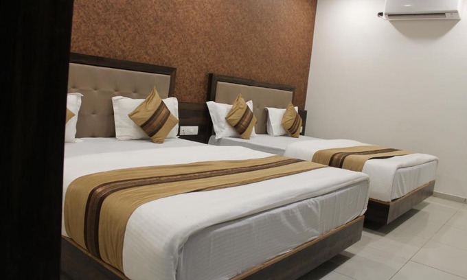Dwarka Hotel | Hotel Nilay