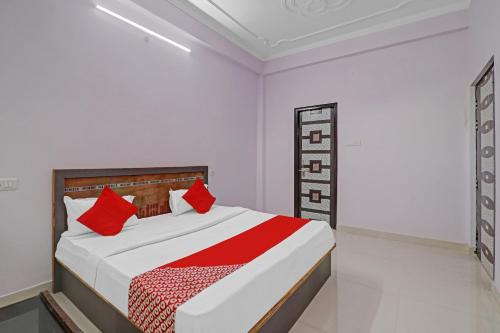 Hasanganj Hotel | Hotel O Swarnim Banquet Lawn