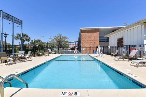 Valdosta Hotel | Hotel O Valdosta GA I-75 near Mall-University