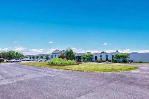 Oriskany Hotel | Hotel Oriskany