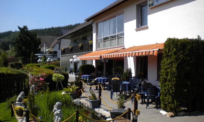 Hellenthal House | Hotel Pension Haus Berghof