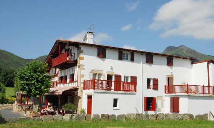 Sare Hotel | Hotel Pikassaria