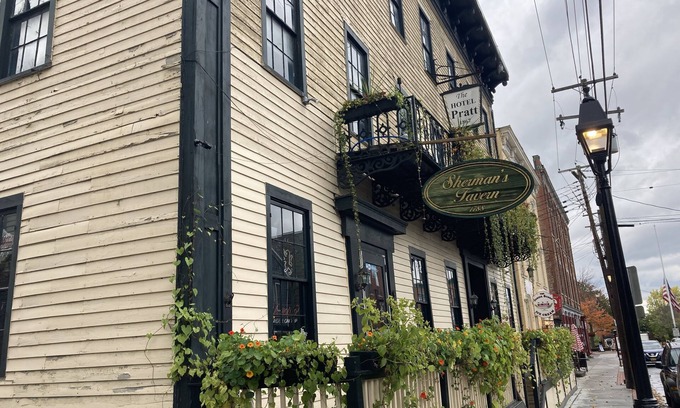 Cooperstown House | Hotel Pratt in the heart of Cooperstown, New York “Baseball Central”