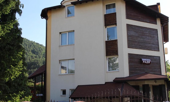 Sapareva Banya Hotel | Hotel Radi
