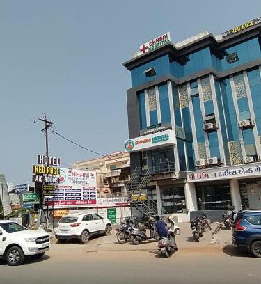 Vadodara Hotel | Hotel Red Rose