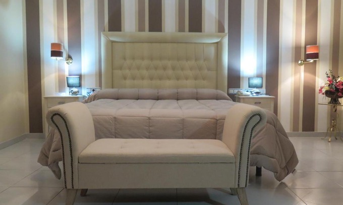 Otura Hotel | Hotel Restaurante Boabdil