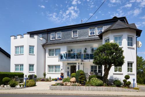 Wiesemscheid Hotel | Hotel Retterath am Nürburgring