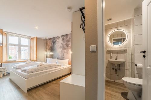 Eckernfoerde Hotel | Hotel Seepferdchen Zimmer 5 Eckernförde