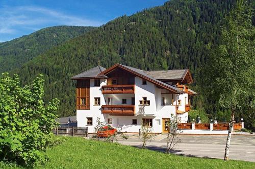 Santa Valburga Hotel | Hotel Seerast