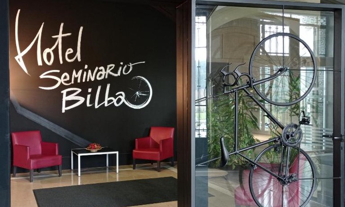 Derio Hotel | Hotel Seminario Aeropuerto Bilbao