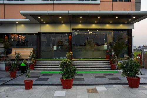 Bhuj Hotel | Hotel Shyam Palace