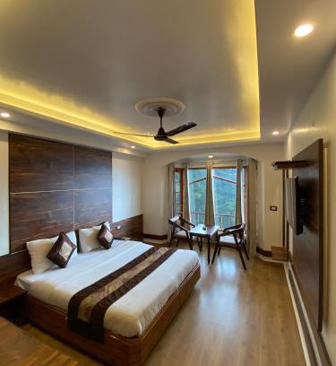 Bemloi Hotel | Hotel Silverine