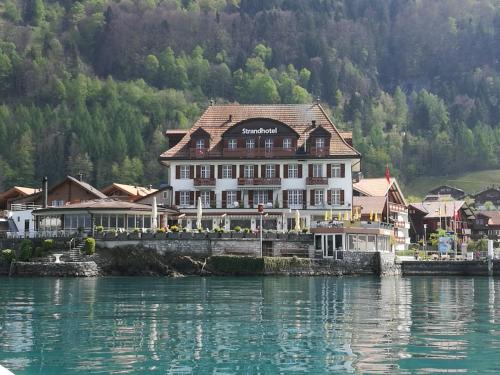Iseltwald Hotel | Hotel Strandhotel