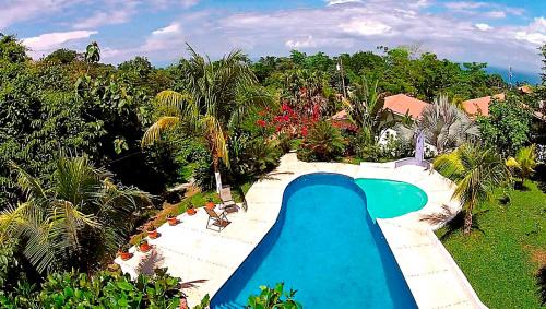 Montezuma Hotel | Hotel Three Monkeys