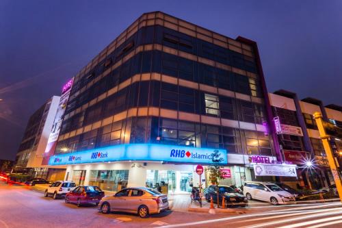 Bandar Tun Razak Hotel | Hotel Trillium