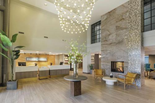 Newtonville Hotel | Hotel Trilogy Albany Airport, Tapestry Collection by Hilton
