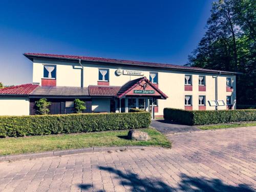 Lancken-Granitz Hotel | Hotel und Appartements Jägerhof Rügen