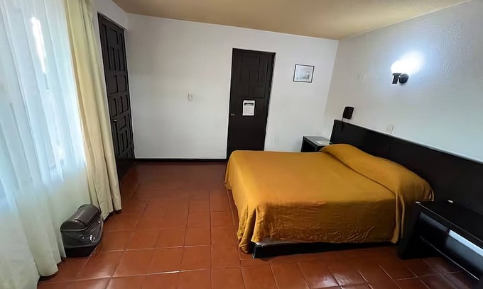 Morelia Hotel | Hotel Villa Capri, 1 cama doble 2 Huéspedes