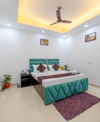 Noida Hotel | Hotel Warm Welcome - Noida Sector 20