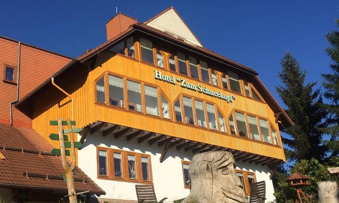 Gehlberg Hotel | Hotel Zum Schneekopf "Garni"