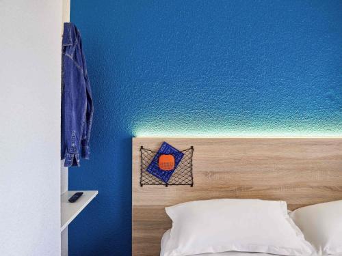 Aubervilliers Hotel | hotelF1 Paris Saint Denis Stade
