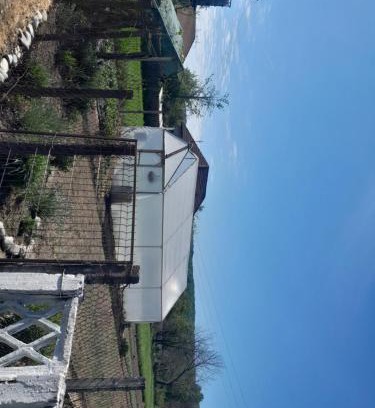 Francesti Apartment | Hotelul din grădină lui geani