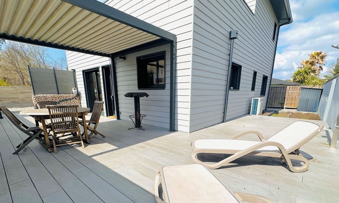 Le Teich House | House 4 Bedrooms for 8 with solarium