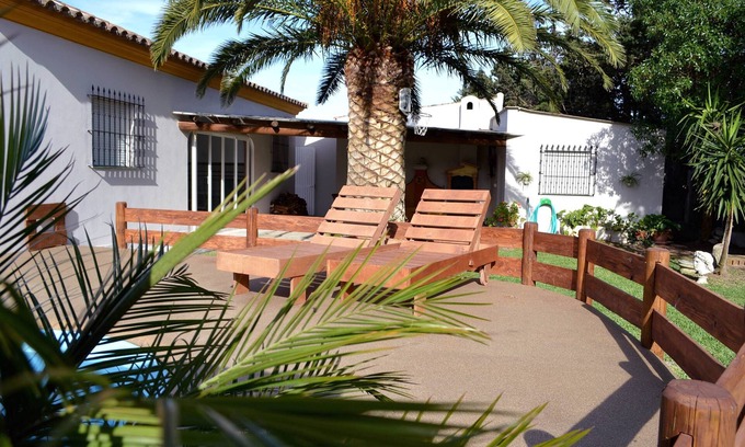 Los Canos de Meca Ski Chalet | House 4 Mar y Arena. Villa with private pool and all possible extras.