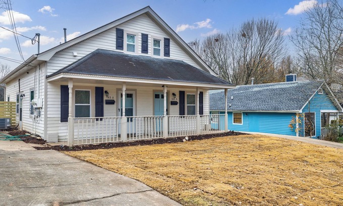 East Side House | House A Atlanta Zoo Private Parking Fully Fenced Side Yard 1 Bedroom 1 Bathroom