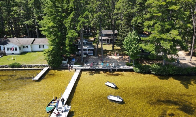 Naples House | House at Sunshine- Long Lake, 5 min walk to causeway