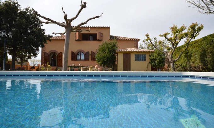 L'Armentera Ski Chalet | House Can Teixido - Wifi, private pool, garden, barbecue, office. Costa Brava