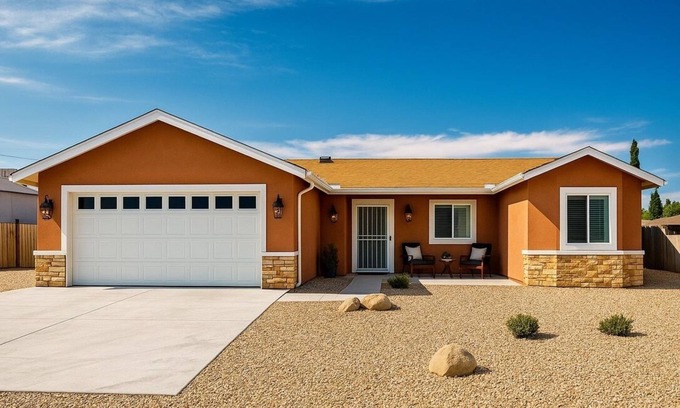 Prescott Valley Units House | HOUSE ESTRELLA - Luxury 3-Bedroom Desert Oasis in Prescott Valley